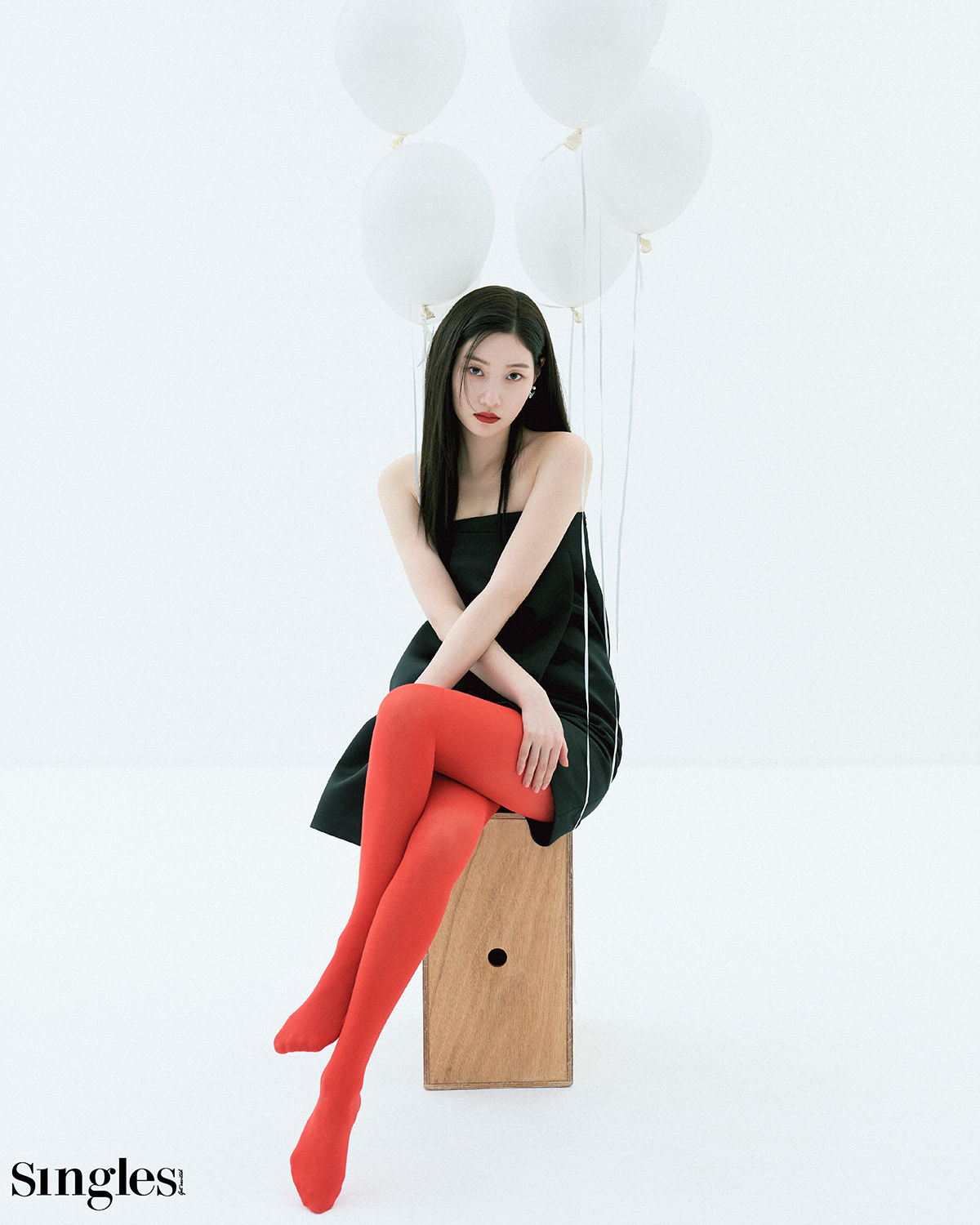 정채연의 싱글즈 화보. 정채연. 정채연화보. 싱글즈 화보, 정채연 싱글즈. 정채연 이자벨 마랑. 정채연 조립식가족, 정채연 드레스, 정채연 원피스